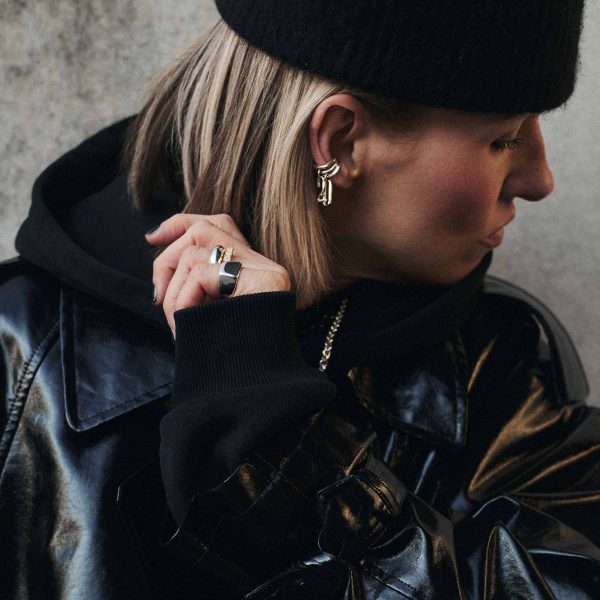 eliza_weiss_bold_candy_ring_18kt_Gold_Mondstein_weiß_06 'bold candy memory' | Ring – Bild 5