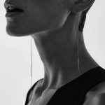 'pure long diamond' | Ohrring | 18kt Gold – Bild 5