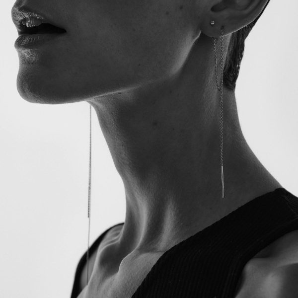 eliza_weiss_diamond_solitaire_18k_gold_04 'pure long diamond' | Ohrring | 18kt Gold – Bild 5