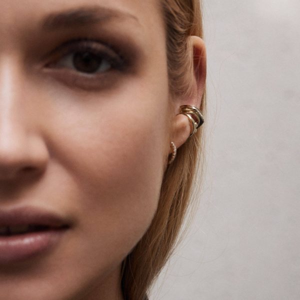 elizaweiss_hexagon_earcuff_14kt_gold_diamanten_06-scaled 'rolling around' earcuff – Bild 2