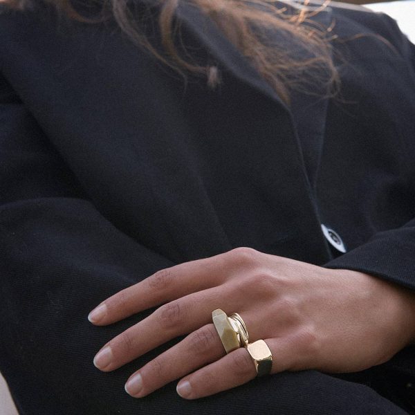 elizaweiss_ring_hexagon_ridge_04 'hexagon & ridge' | Ring | Silber – Bild 11